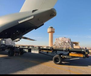 دعما للأشقاء الفلسطينيين في غزة.. مطار العريش يستقبل 460 طائرة مساعدات (صور)