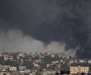 إعلام فلسطيني: مروحيات إسرائيلية تشن غارات على مناطق من خان يونس