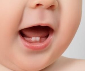 اعرفى ترتيب ظهور الأسنان اللبنية عند طفلك.. طبيب يوضح