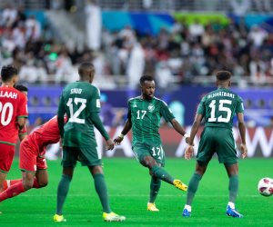 منتخب السعودية يقتنص فوزا قاتلا من سلطنة عمان 2-1 فى كأس آسيا (فيديو)