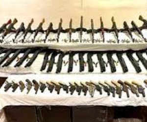 ضبط 35 قطعة سلاح ناري و14 قضية مخدرات في أسيوط وأسوان ودمياط