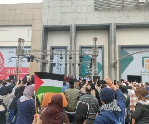 الشال والأعلام الفلسطينية تتصدر اليوم الحادي عشر لمعرض القاهرة الدولي للكتاب