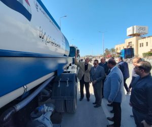 بتكلفة 6 ملايين.. «التضامن» تهدي شمال سيناء 5 سيارات فنطاس لنقل مياه الشرب (صور) 