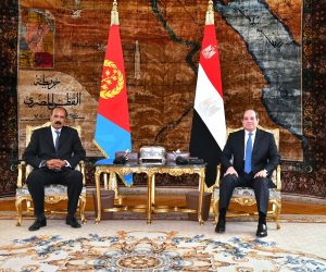 الرئيس السيسي ونظيره الإريتري يبحثان التطورات بالبحر الأحمر ويؤكدان ضرورة احتواء الموقف وعدم التصعيد