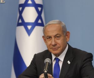 إعلام إسرائيلى: 53% من الإسرائيليين يرون أن هدف البقاء السياسي هو ما يدفع نتنياهو لإطالة الحرب