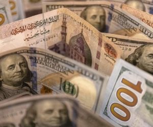 "بلومبرج": مستثمرون أجانب أشادوا بالقرارات الاقتصادية المصرية ويتوقعون جذب مصر لمزيد من مليارات الدولارات 
