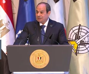 الرئيس السيسي: نتحمل ونساعد وفق قدرتنا للحفاظ على مصر