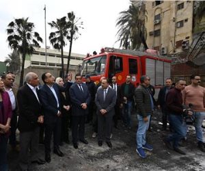 رئيس الوزراء يتفقد موقع حريق العمرانية.. ويؤكد: سنتحمل تكلفة إعادة الوضع كما كان والأهالي لا ذنب لهم