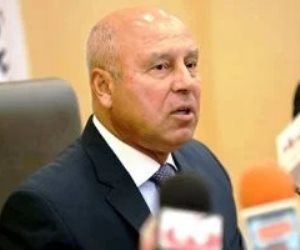 وزير النقل: الدولة المصرية لا تبيع موانيها