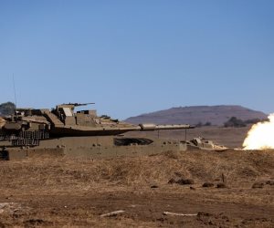 رويترز: الدبابات الإسرائيلية تطوق النصف الشرقى من رفح الفلسطينية بالكامل