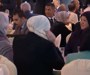 توافد واسع لسياسيين واعلاميين ورموز مجتمعية على حفل إفطار الأسرة المصرية (فيديو)