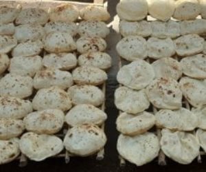 وزارة الداخلية تواصل حملاتها لضبط الأسواق ومنع التلاعب بأسعار الخبز الحر