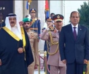 مراسم استقبال رسمية لعاهل البحرين الملك حمد بن عيسى في الاتحادية