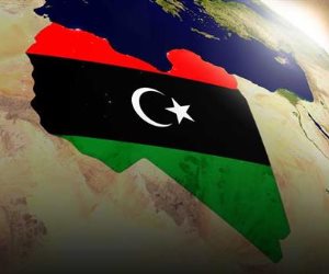 اللواء عباس كامل يلتقي المستشار عقيلة صالح لإيجاد تسوية للأزمة الليبية