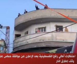 احتفالات في رفح الفلسطينية بعد قبول حماس مقترح وقف إطلاق النار.. فيديو