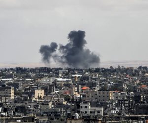 القاهرة الإخبارية: قصف بالمدفعية الإسرائيلية يستهدف مناطق متفرقة في شرق رفح