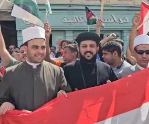 «مسلمون ومسيحيون».. مظاهرات مؤيدة لفلسطين وتدعم جهود الدولة المصرية في ميدان الشبان المسلمين بسوهاج (فيديو)
