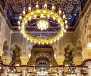 بعد تطويره وافتتاحه اليوم.. قناة الحياة تذيع أول صلاة عشاء من مسجد السيدة زينب 