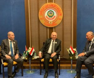 وزراء خارجية مصر والأردن والعراق يجتمعون في إطار آلية التعاون الثلاثي على هامش اجتماع مجلس وزراء الخارجية العرب بالمنامة