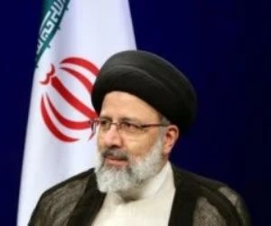 نعش الرئيس الإيرانى يصل مدينة مشهد مسقط رأسه تمهيدا لدفنه