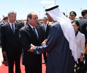 لقاء أخوي بين الرئيس السيسي والشيخ محمد بن زايد على هامش منتدى التعاون العربي الصيني