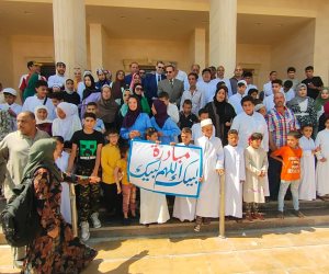 محافظ شمال سيناء يحضر فعاليات مبادرة لتعليم طلاب التربية الخاصة مناسك الحج