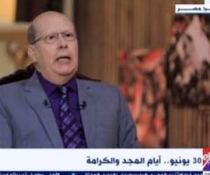 عبدالحليم قنديل يكشف لـ"الشاهد" كيف تنبأ برحيل مبارك ومجيء الإخوان