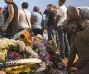 جيش الاحتلال الإسرائيلي يعلن مقتل رائد في قواته واختطاف جثته بقطاع غزة