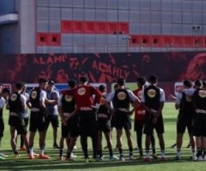 اليوم.. الأهلى يبدأ الاستعداد لنهائى السوبر المصرى أمام الزمالك