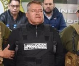 قائد محاولة الانقلاب الفاشلة فى بوليفيا مكبل اليدين في مؤتمر صحفي (فيديو)