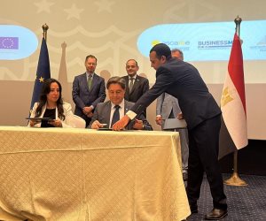 ابدأ توقع بروتوكول تعاون مع مجموعة مون دراجون العالمية على هامش مؤتمر الاستثمار المصري الأوروبي