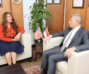 الرئيس التنفيذى لوكالة الفضاء المصرية يستقبل السفيرة الأمريكية بالقاهرة