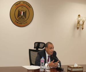 وزير الخارجية يدعو فى أول اجتماع مع قيادات الوزارة الخارجية إلى تمكين شباب الدبلوماسيين لتقديم المبادرات