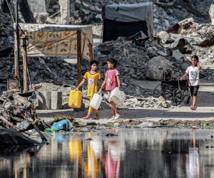 منظمة فلسطينية: مساعدات غزة لا تكفى سوى 8 % من احتياجات السكان