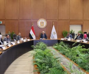 وزير التعليم العالي يؤكد دور المراكز البحثية كركيزة للتنمية المستدامة في مصر