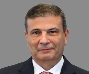 مصر تعزز التعاون الإقليمي في مكافحة الجراد الصحراوي للحد من مخاطر انتشاره  مصر تعزز التعاون الإقليمي في مكافحة الجراد الصحراوي للحد من مخاطر انتشاره