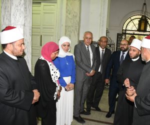 وزير الأوقاف يوجه قيادات المجلس الأعلى للشئون الإسلامية بالمعالجة الحكيمة لكافة أزمات العصر 