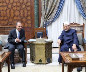 شيخ الأزهر يستقبل وزير الخارجية المصري للتهنئة بنجاح جولة فضيلته إلى جنوب شرق آسيا