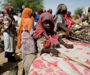حرب السودان تحصد الأرواج وتعمق المأساة الإنسانية.. ورواد السوشيال يدشنون حملة لإنقاذ السودانيين من الجوع