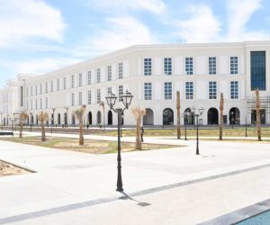 المسرح الرومانى يتهيأ لاستقبال حفل الفرق الغنائية فى مهرجان العلمين الجديدة