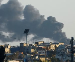 القاهرة الإخبارية: الاحتلال يستهدف مدرستين مكتظتين بالنازحين في قطاع غزة