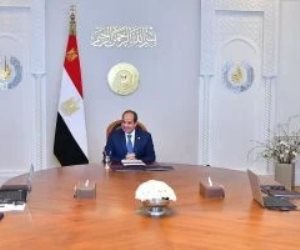 الرئيس يطلع على استحداث حزمة خدمات ملاحية بقناة السويس وتحديث أسطول الصيد