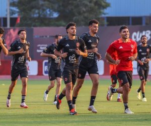 نهائى السوبر الأفريقي.. الزمالك بالزى الأسود والأهلى بـ "الأحمر"