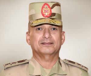 الرئيس السيسي يصدق على ترقية اللواء أركان حرب ياسر محمد كمال الدين الطودي قائد قوات الدفاع الجوي إلى رتبة فريق