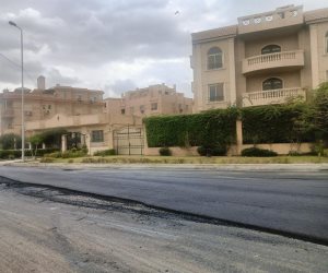 وزير الإسكان يتابع سير العمل بمشروعات رفع كفاءة وتطوير الطرق بعدة مدن جديدة