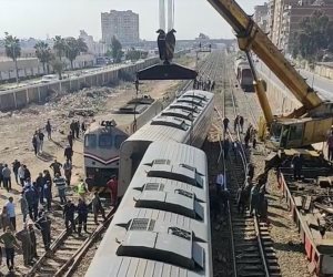  دون إصابات.. خروج قطار عن القضبان بعد الاصطدام برصيف محطة السنطة بالغربية