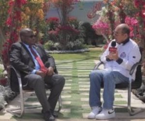 سفير زامبيا لدى مصر مشيدا بمعرض زهور الربيع: "مدهش ورائع"
