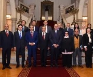 وزير الخارجية يلتقى أعضاء مجلس أمناء الحوار الوطني.. صور وزير الخارجية يلتقى أعضاء مجلس أمناء الحوار الوطني.. صور