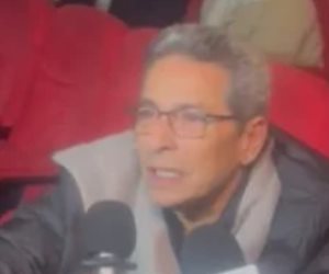الإعلامي محمود سعد يصل مقر نقابة الصحفيين للمشاركة بانتخابات التجديد النصفي