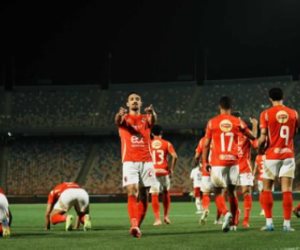 الأهلى يهزم الحرس بخماسية ويُقلص الفارق مع بيراميدز لنقطة وحيدة بقمة الدورى